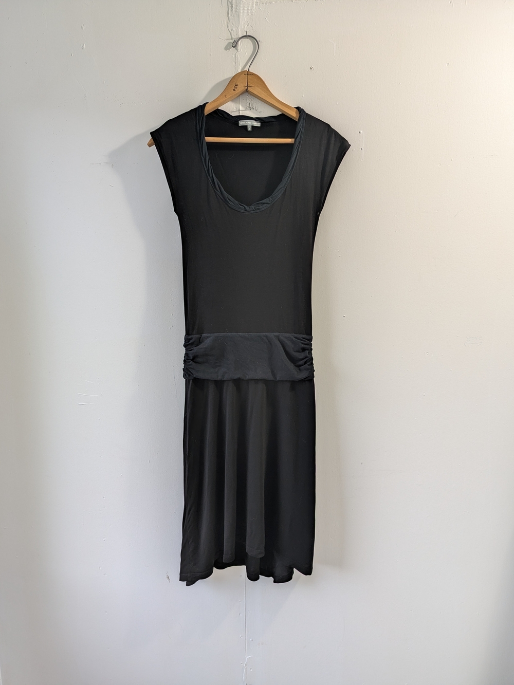 James Perse Lightweight Ruched Drop Waist Midi Dress Black Size 1